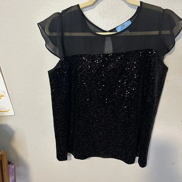 CeCe by Cynthia Steffe Black Sequin Flutter Festive Party Top Blouse Sz Small - Picture 3 of 8